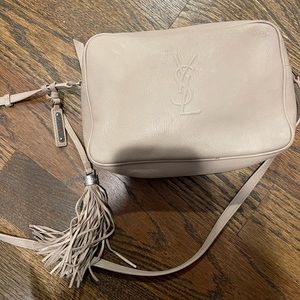 YSL SAINT LAURENT SMALL MONO CAMERA BAG WITH TASSEL NEUTRAL COLOR CROSSBODY